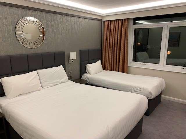 Park Hall And Hotel 4*