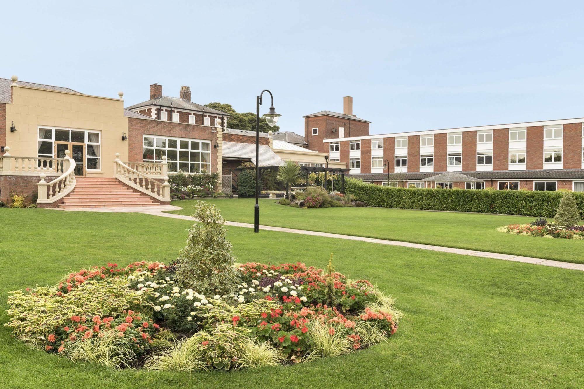Hotel Park Hall And
